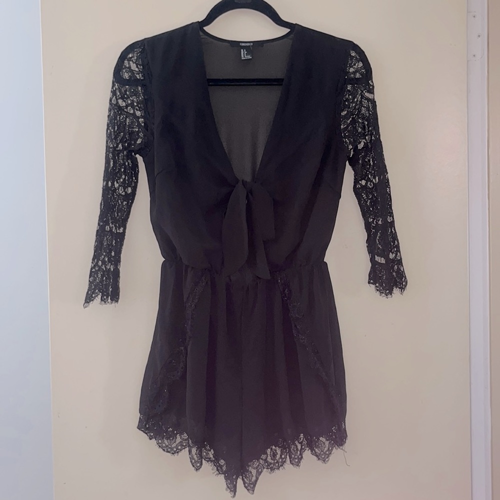 Forever 21 lace tie front romper
